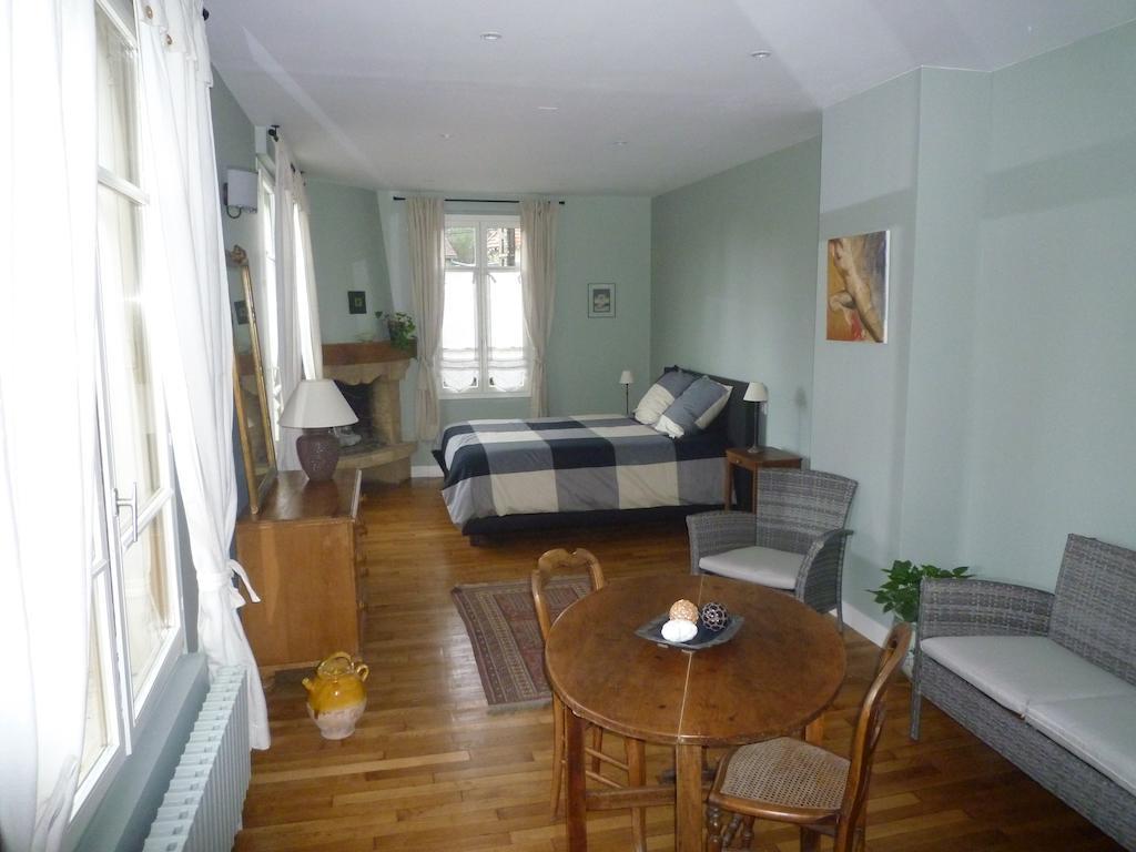 Chambre D'Hote La Bacotterie Bois-le-Roi  Δωμάτιο φωτογραφία